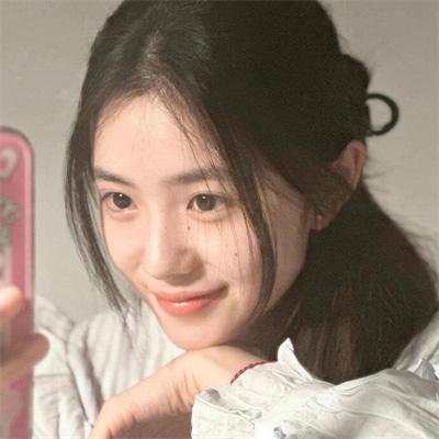 岁月的童话 首屏海报